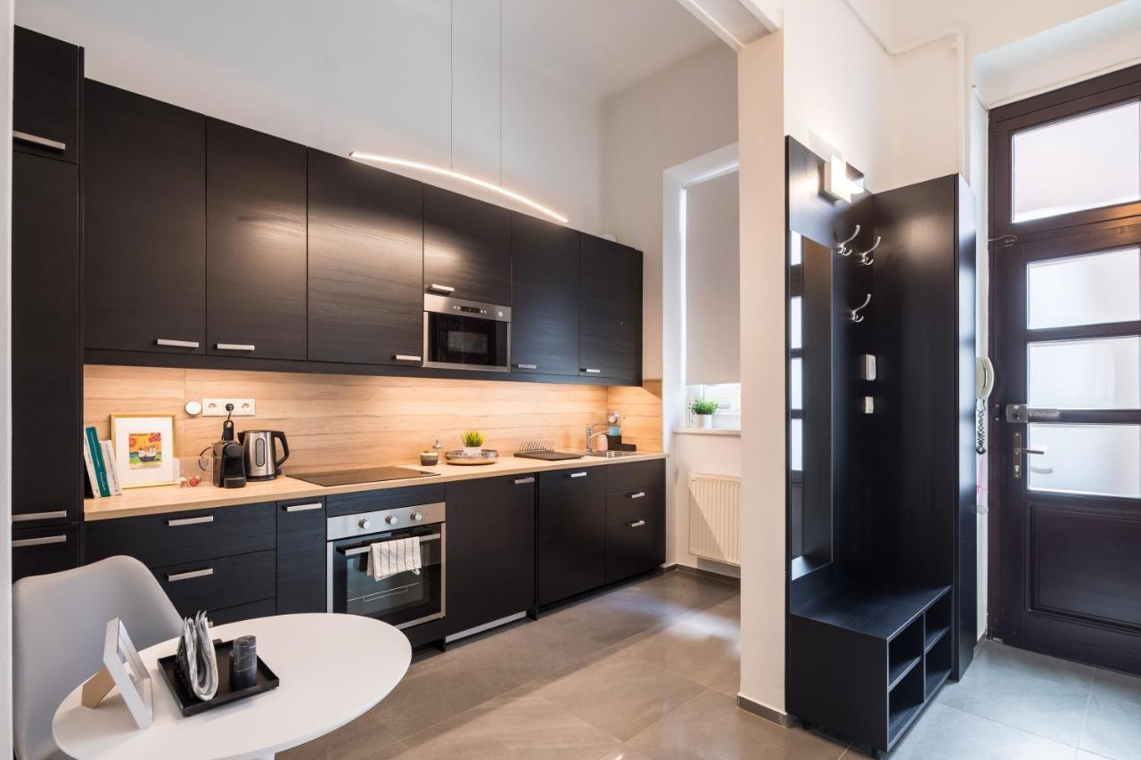 Double Blue Apartment In Budapest Downtown Bagian luar foto