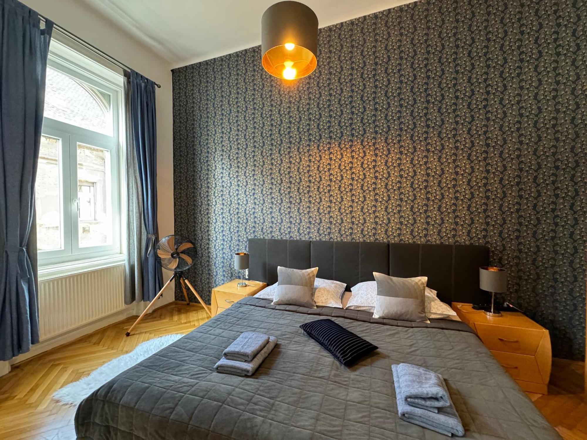 Double Blue Apartment In Budapest Downtown Bagian luar foto